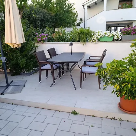 Mare Apartment