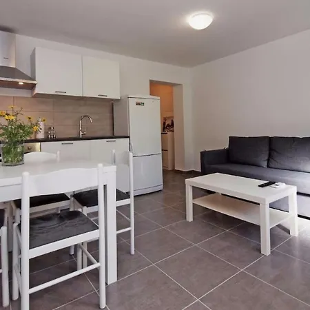 Mare Apartment *